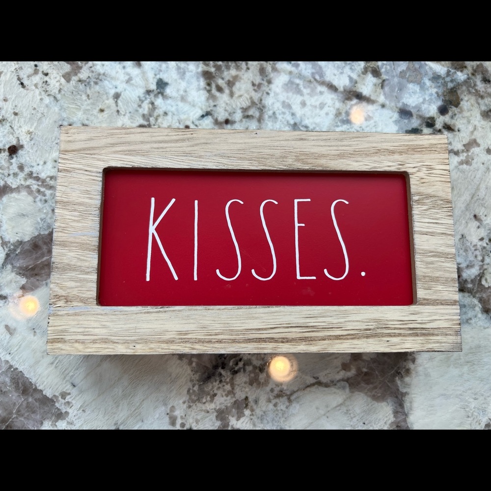Rae Dunn. Small Wooden Sign